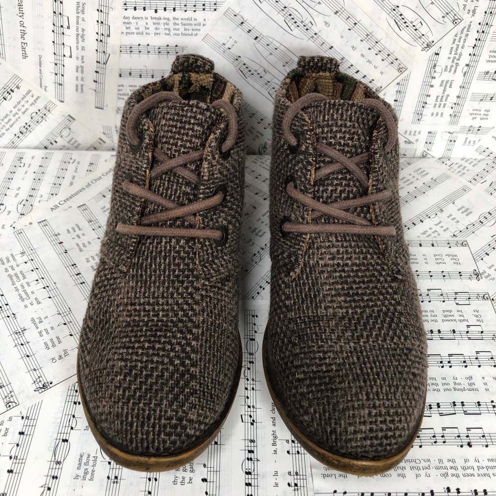 Blowfish Lace-up Cloth Chukka Boots Rubber Soles Woman’s Size 6.5